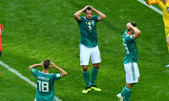 Derfor gjør «alle» fotballspillere dette